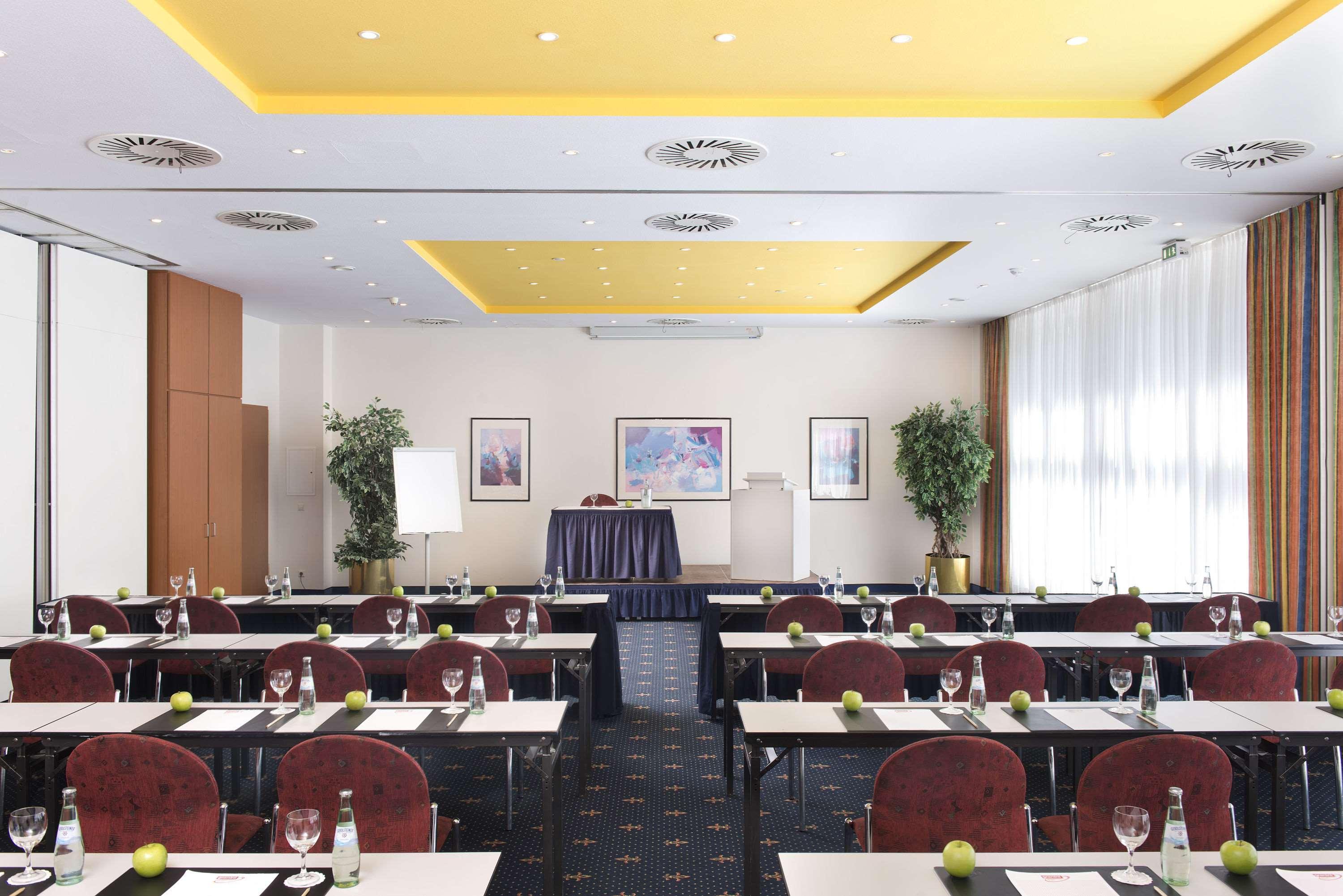 Wyndham Garden Wismar Hotel Business photo